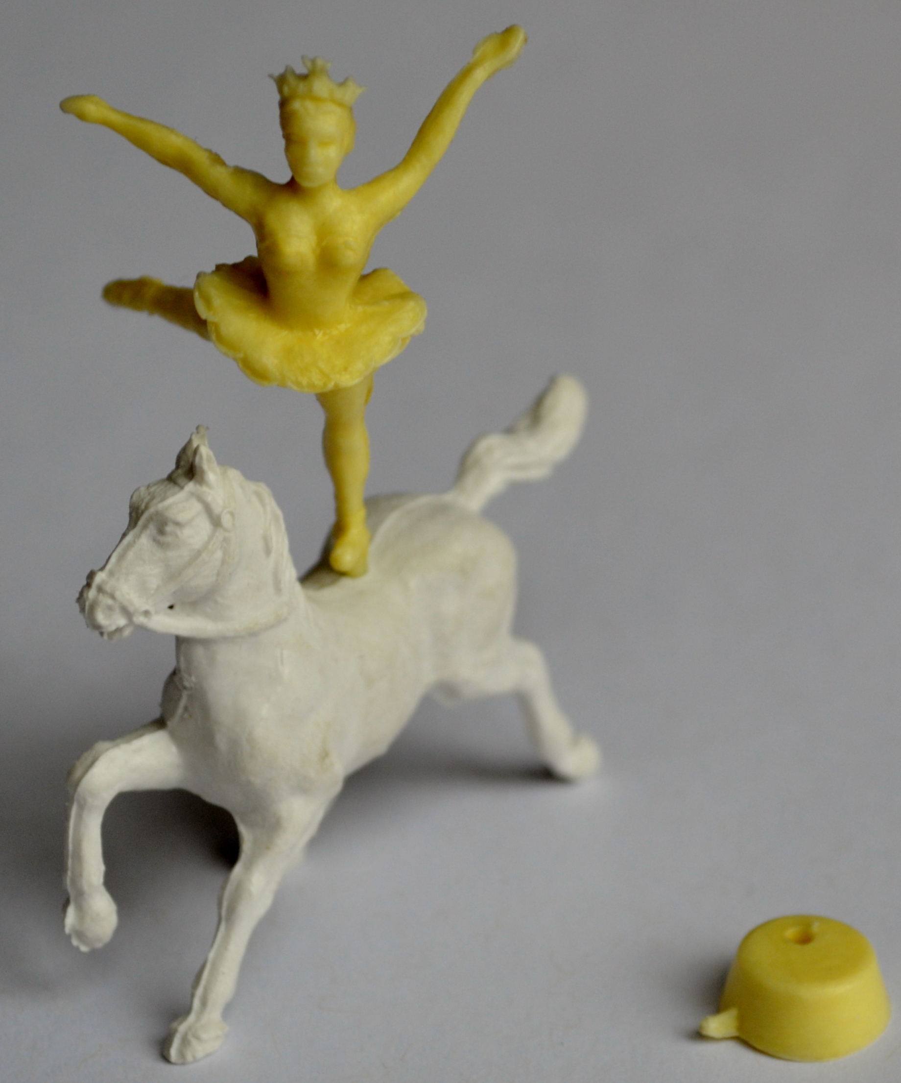 1959 Sugar Smacks Circus Figures Horse & ballerina