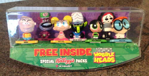 2003 Coco Pops Cartoon Network Wobble Heads - Shop Display (2)