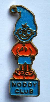 1962 & 1966 Ricicles Noddy Club Badge (1)