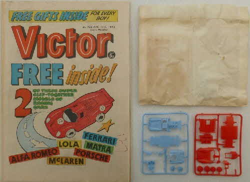 1975 Victor Comic Racing Cars (like 1973 Sugar Smacks) (2)