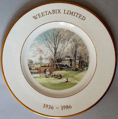 1986 50th Anniversary Wedgewood Ltd Edition plate (1)